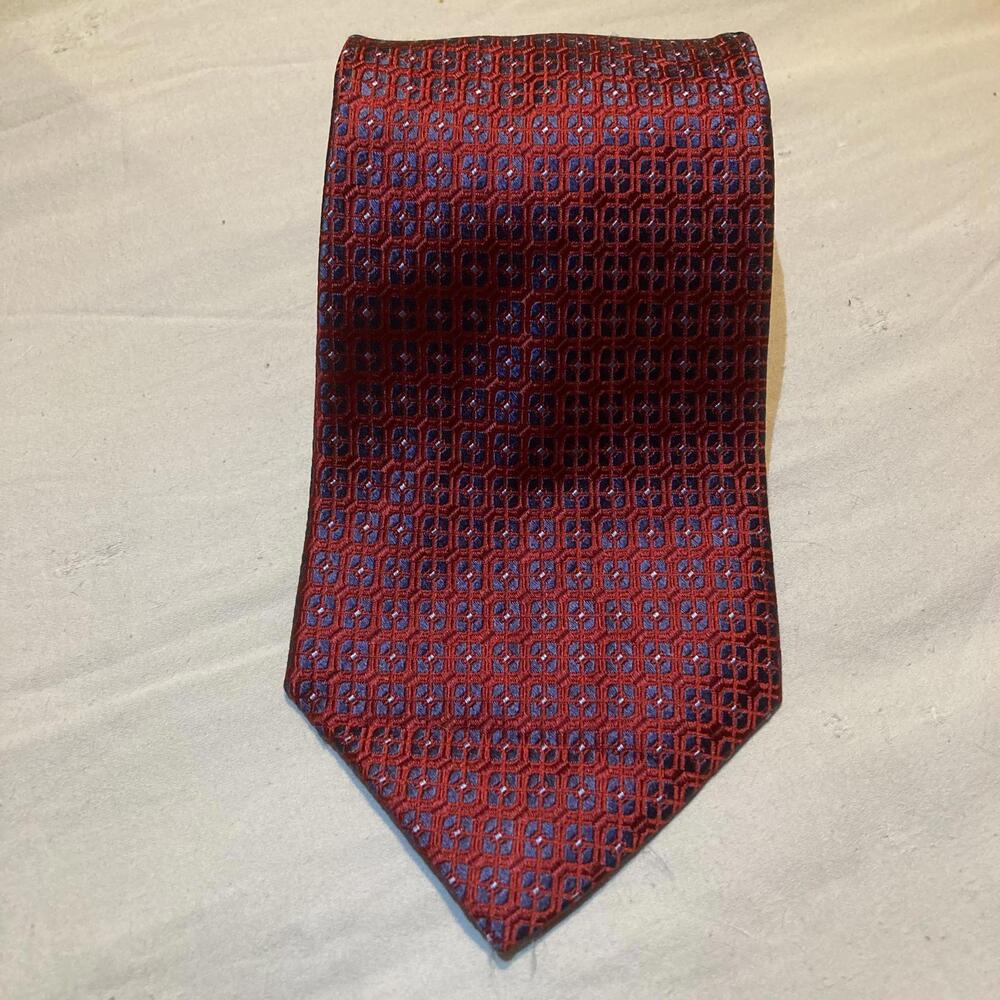 NWOT Jones New York Red Geometric 100% Silk Tie